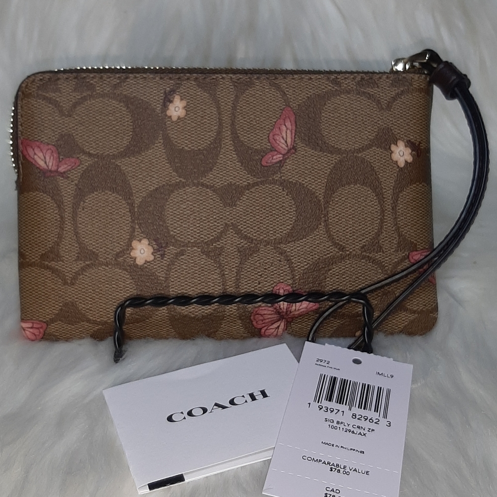 Coach Butterfly Wristlet New - Picture 7 of 7